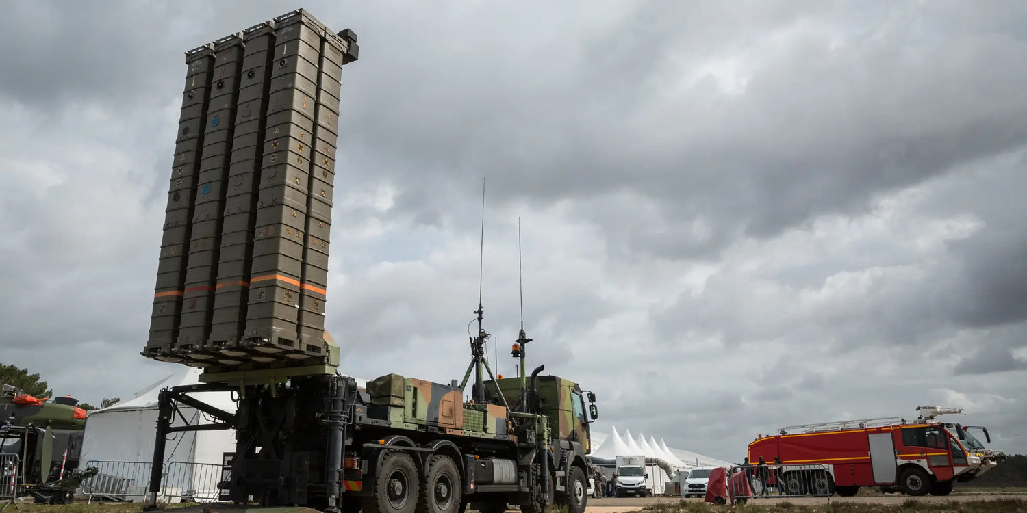 Leonardo-achève-le-test-de-compatibilité-entre-son-nouveau-radar-et-le-SAMP-T-NG defense-zone.com