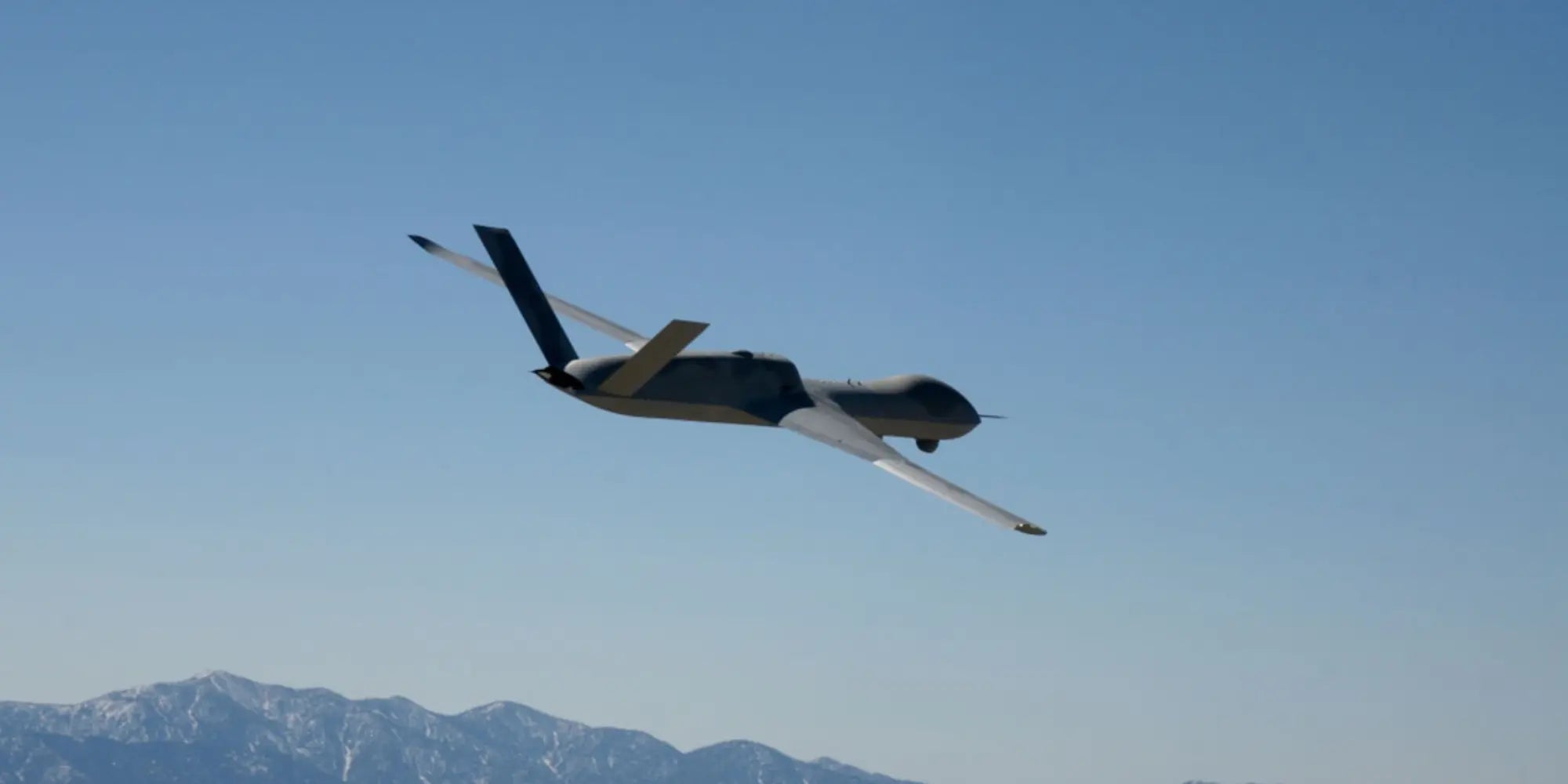 Le-fabricant-de-drone-General-Atomics-réalise-des-missions-pilotées-par-une-intelligence-artificielle defense-zone.com