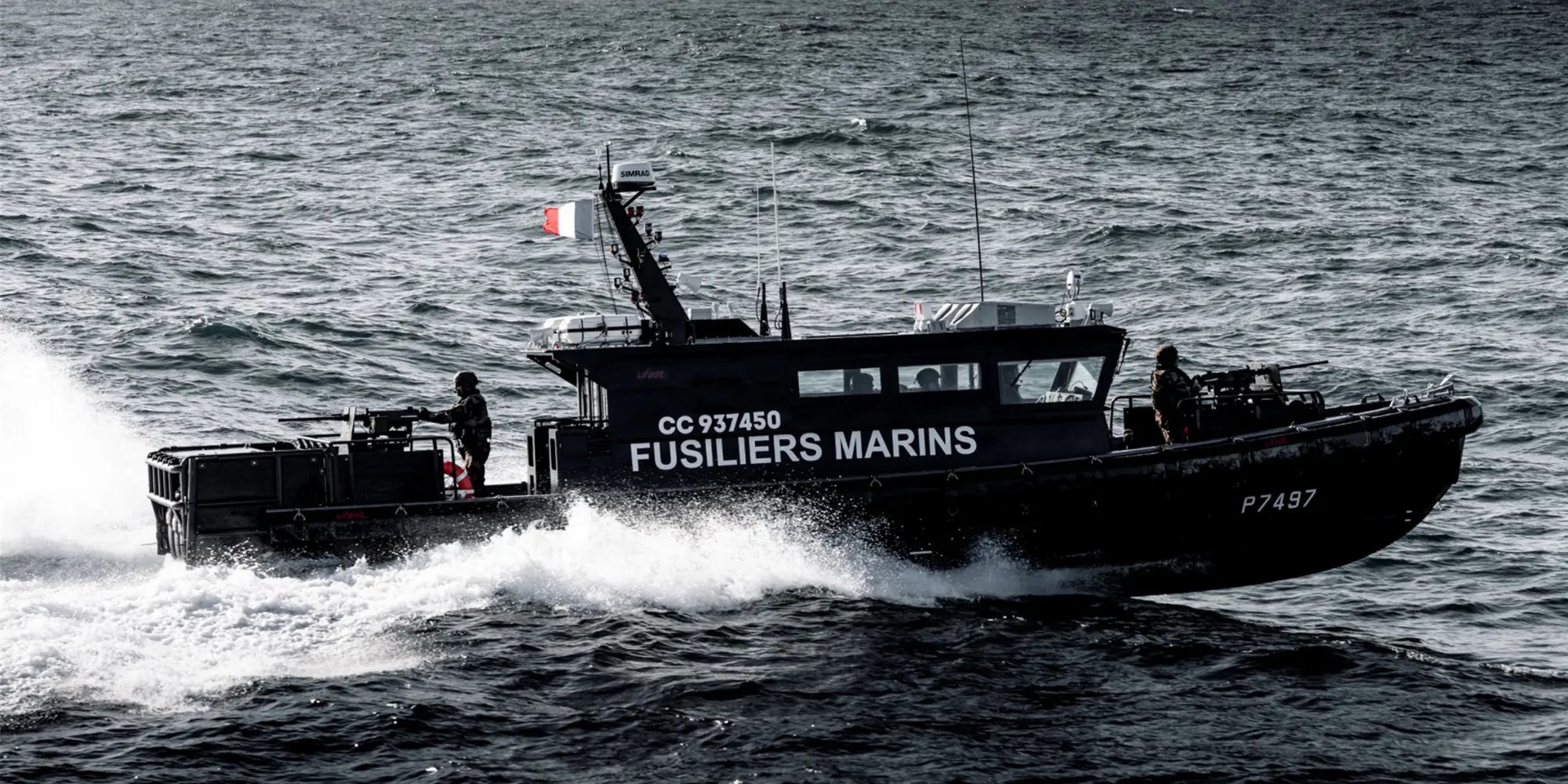 La-DGA-réceptionne-la-première-vedette-destinée-aux-fusiliers-marins defense-zone.com