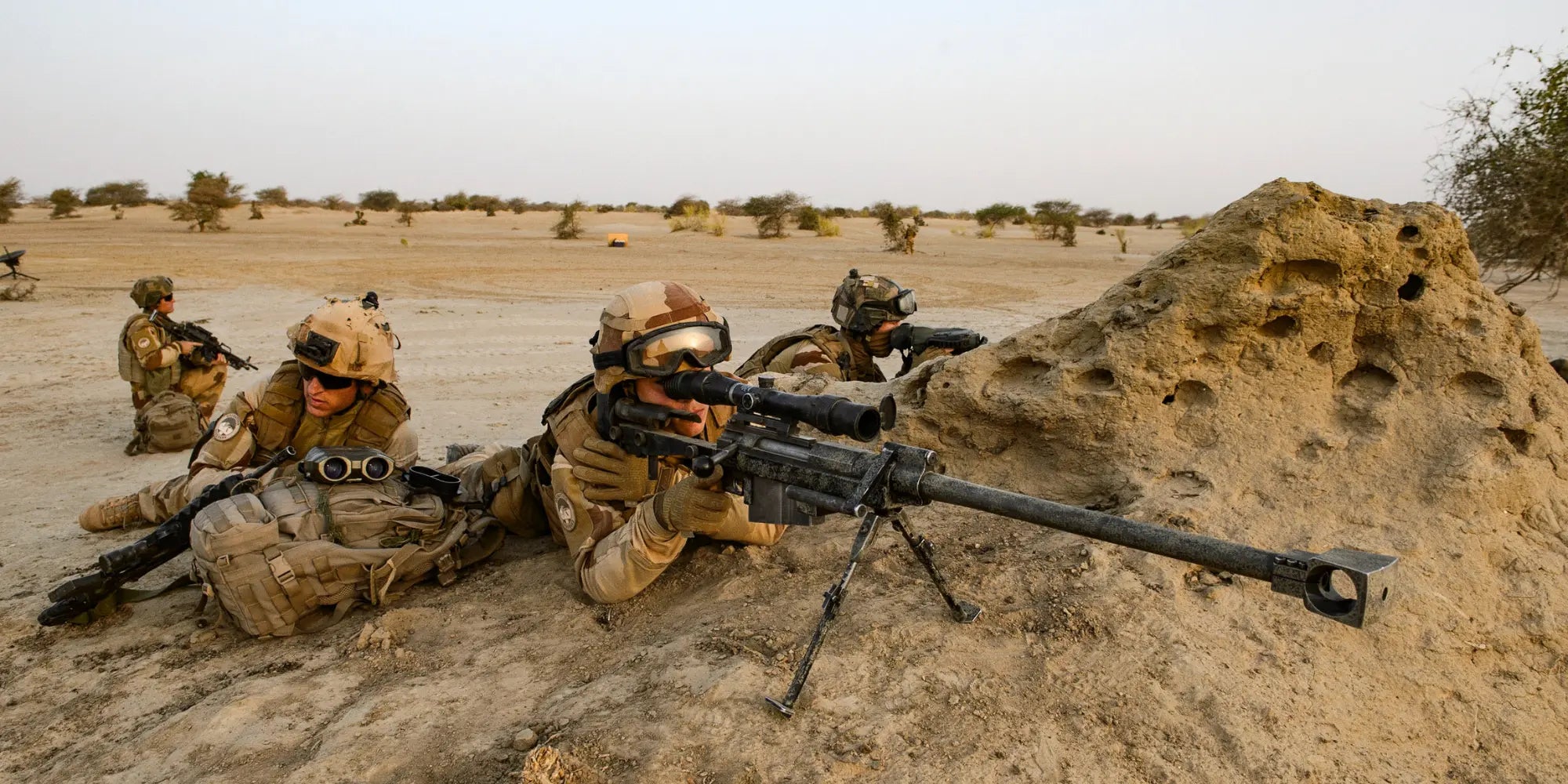 Les-snipers-français-seront-bientôt-équipés-des-calculateurs-balistiques-Elity-de-chez-FN-Herstal. defense-zone.com