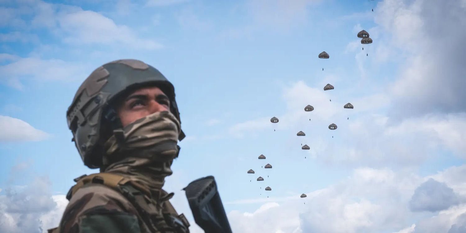 Les missions des parachutistes militaires : opérations aéroportées, projection et combat