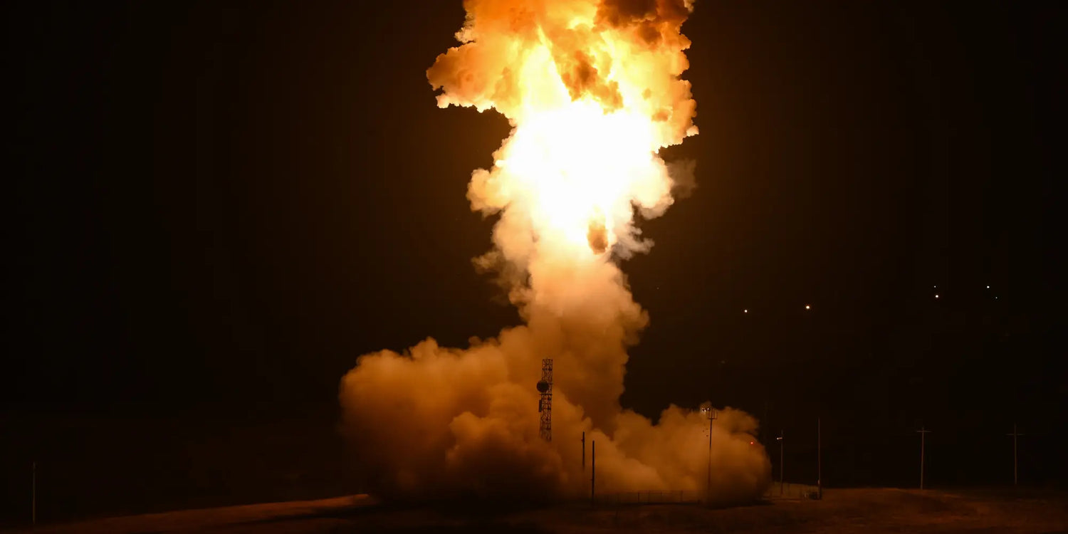 Les-États-Unis-ont-procédé-à-un-tir-de-missile-balistique-intercontinental defense-zone.com