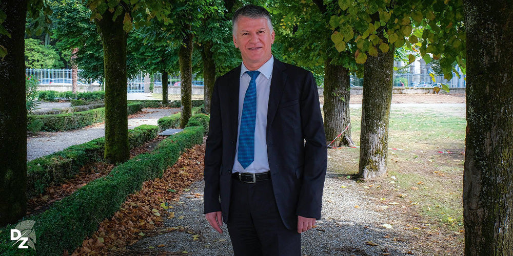 La Défense dans l’univers politique - defense-zone.com