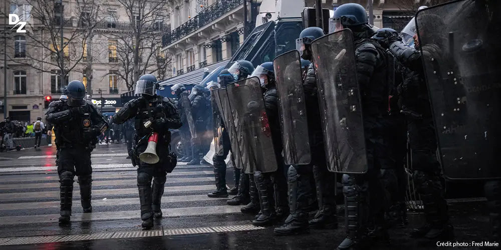 Maintien de l'ordre, gendarmerie mobile, manifestation.