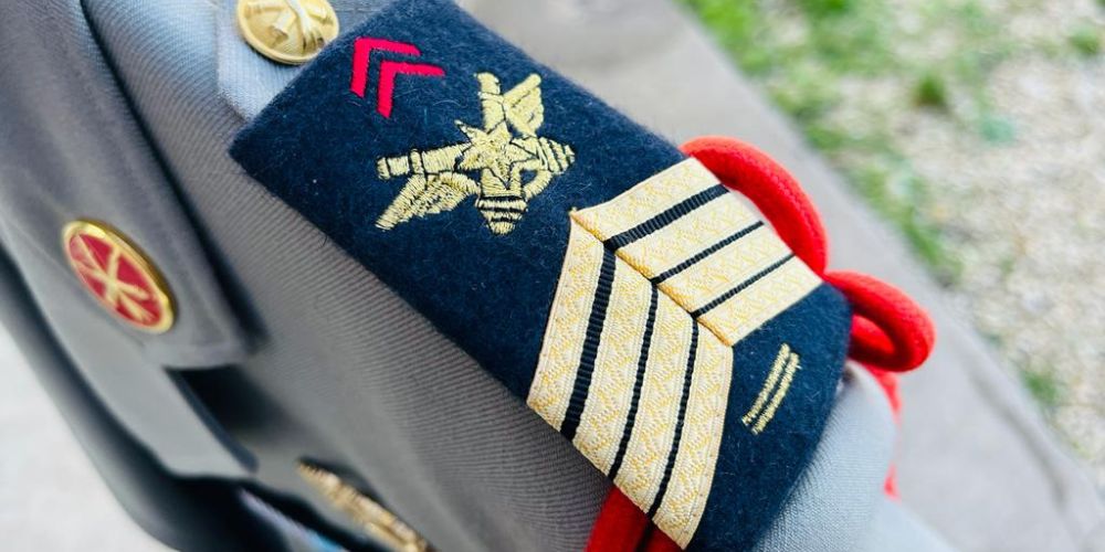 Un nouveau galon pour l'armée de Terre - defense-zone.com