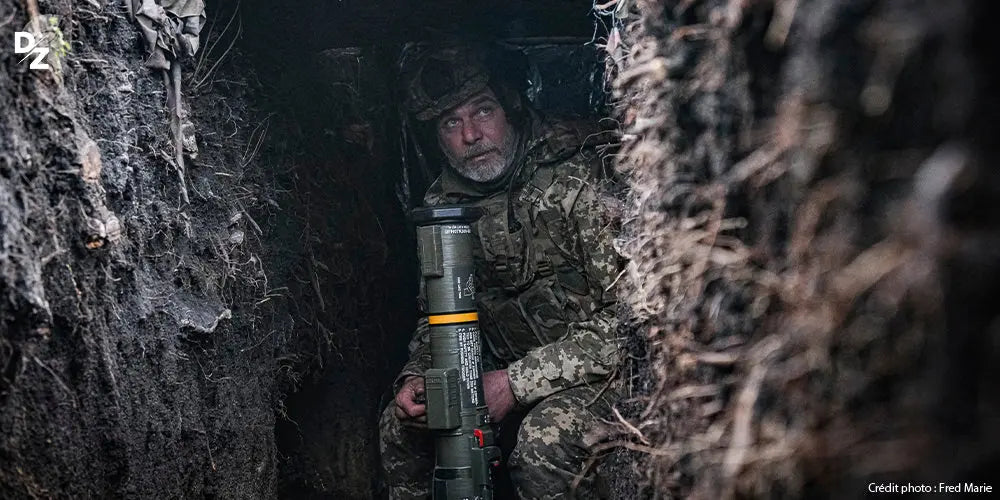 Ukraine, tranchée, soldat, guerre