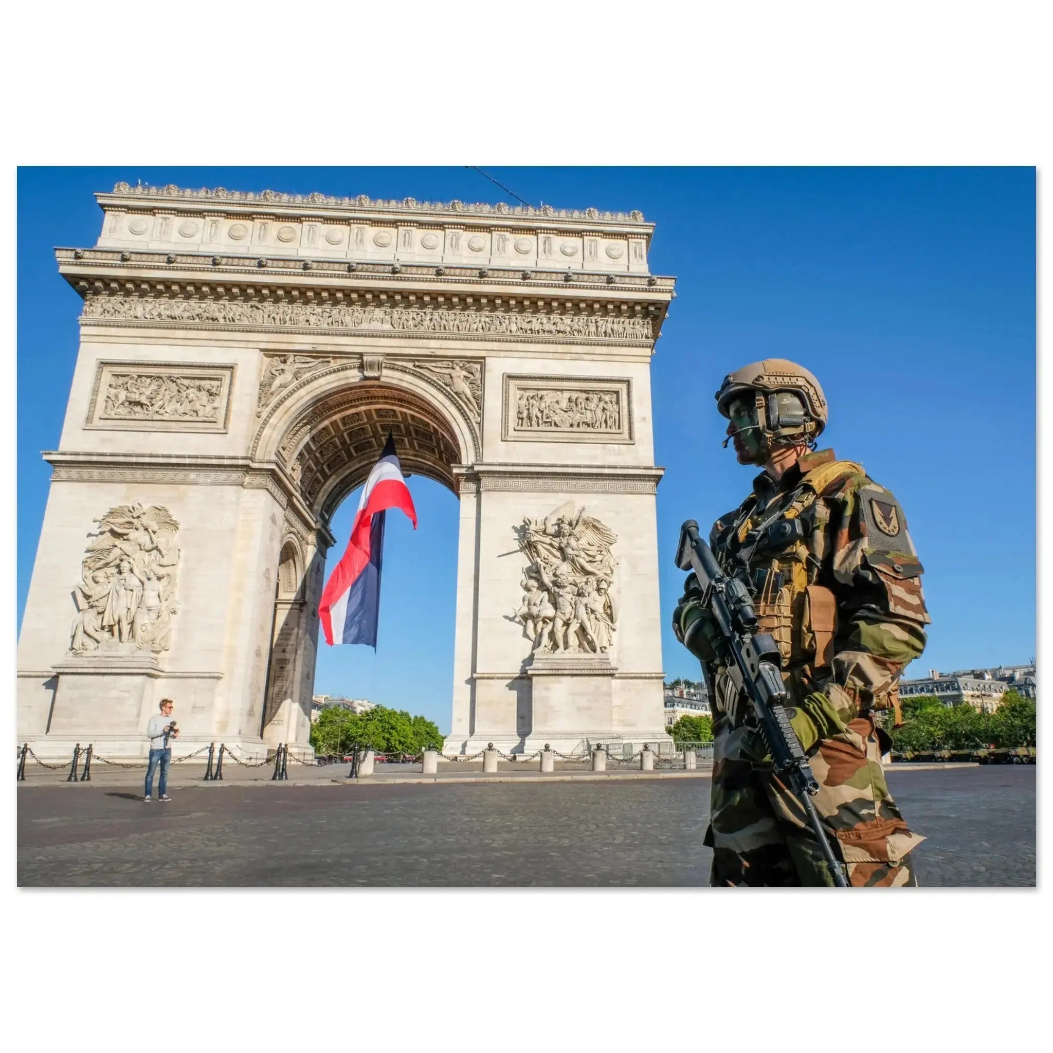 Poster Photo - Brigade parachutiste - GCP lors du 14 juillet defense-zone.com