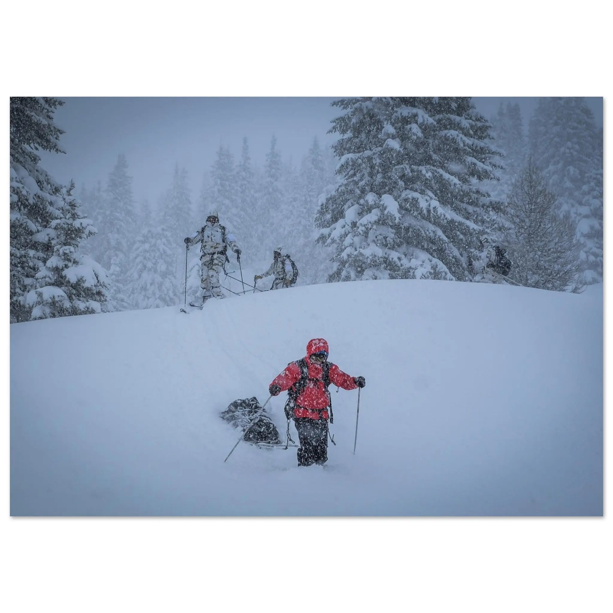 Poster Photo - Un alpiniste du Groupe militaire de haute montagne avec des GCM defense-zone.com