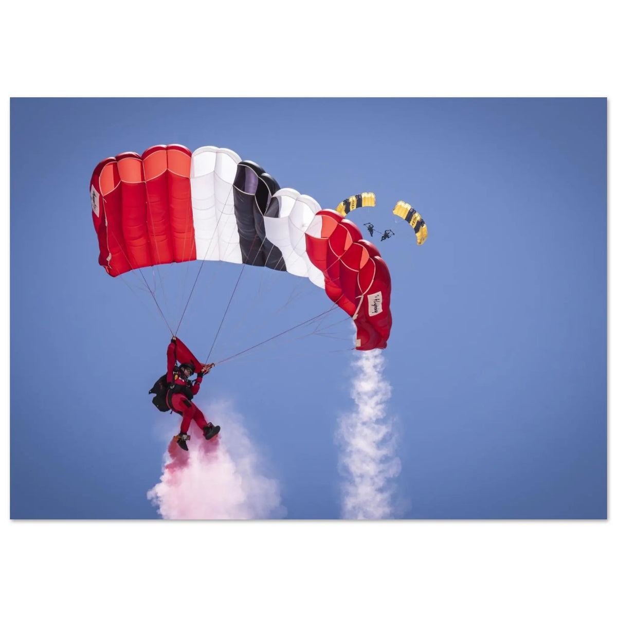 Parachutistes américains et britanniques en chute libre — tirage photo