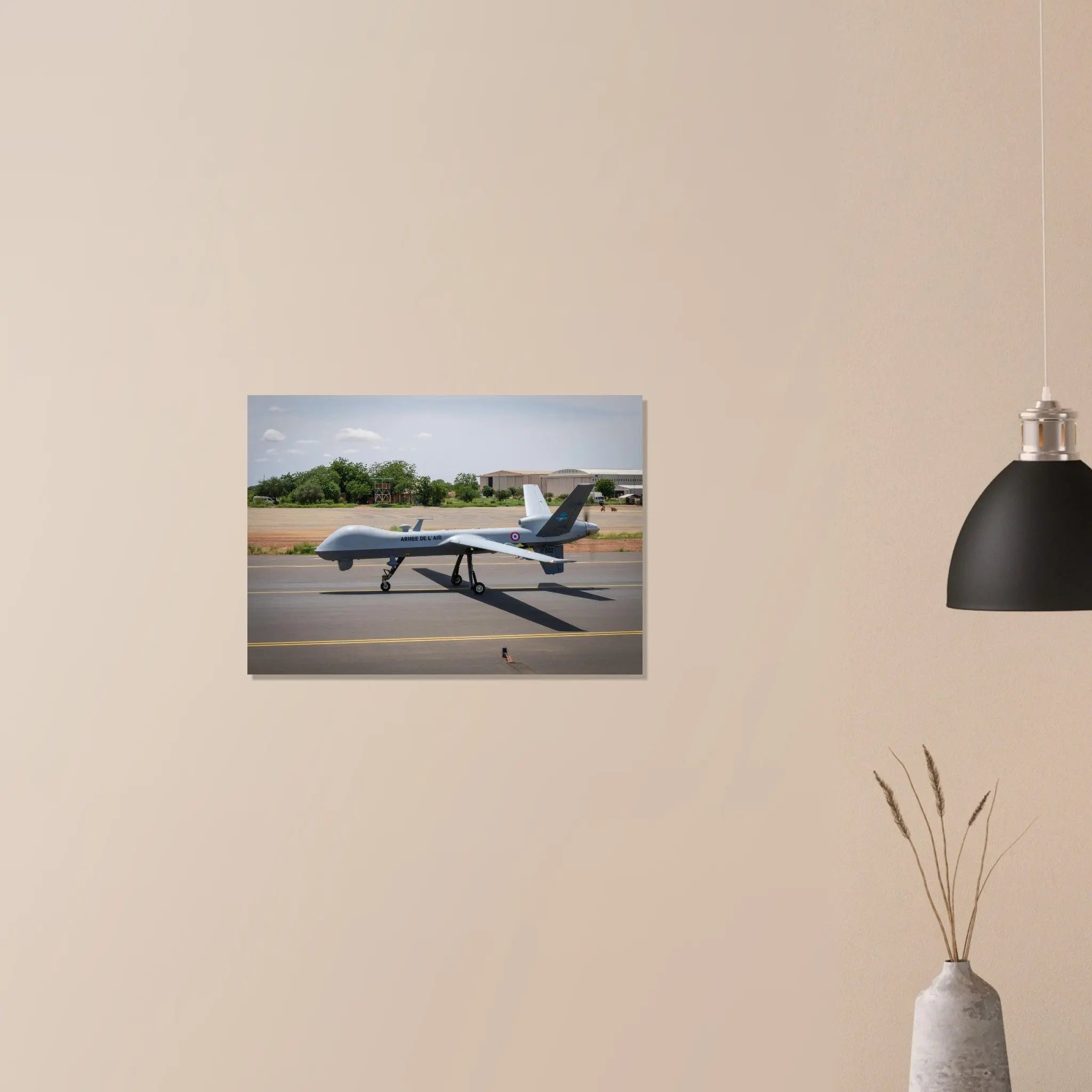 Poster Photo - Drone Reaper de l'armée de l'air à Niamey (Niger) defense-zone.com