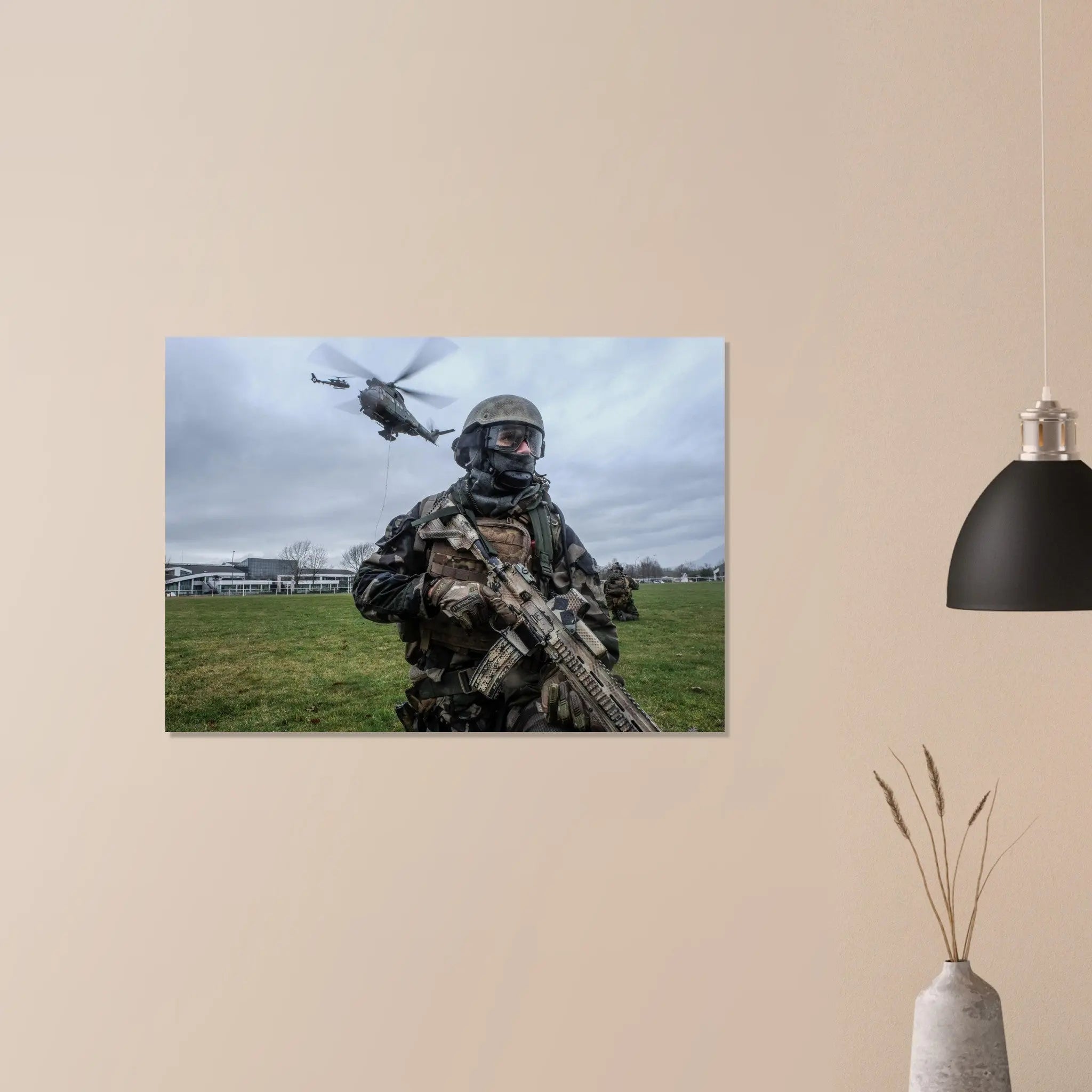Poster Photo - Un membre du GCM en manoeuvre avec des hélicoptères de l'Alat defense-zone.com