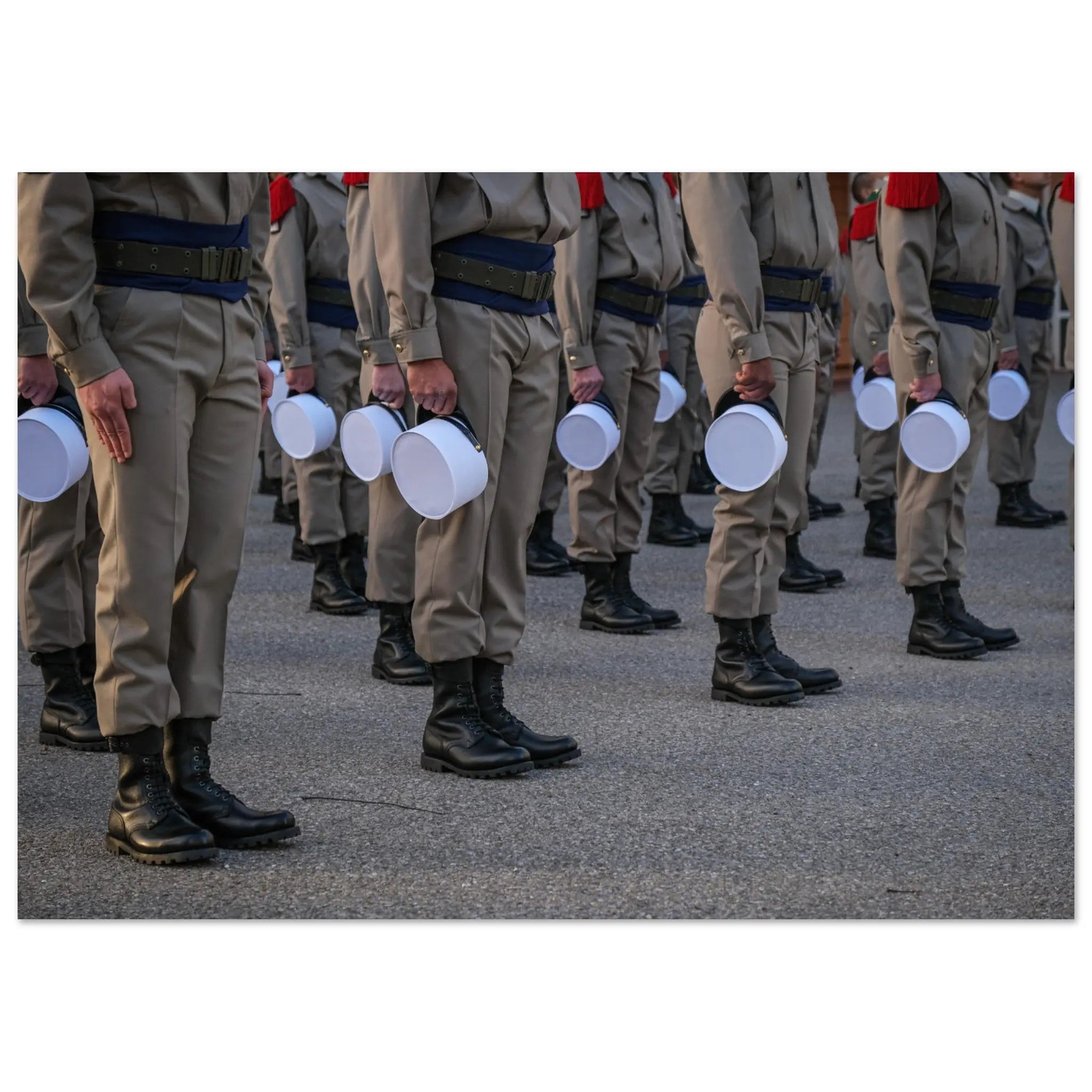 Poster Photo - Légion étrangère, remise de képis blancs defense-zone.com