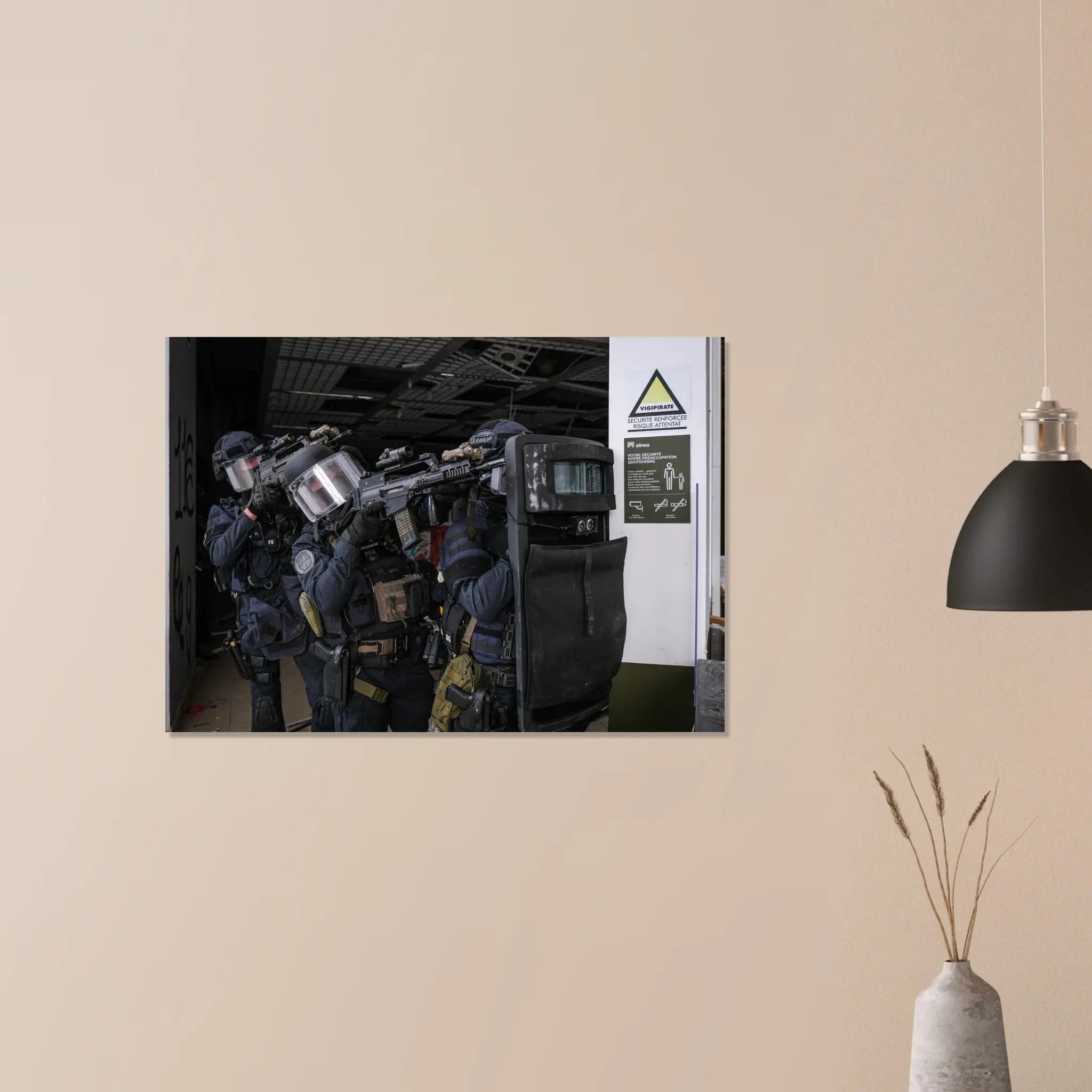 Poster Photo - Opérateurs d'une antenne locale du GIGN defense-zone.com