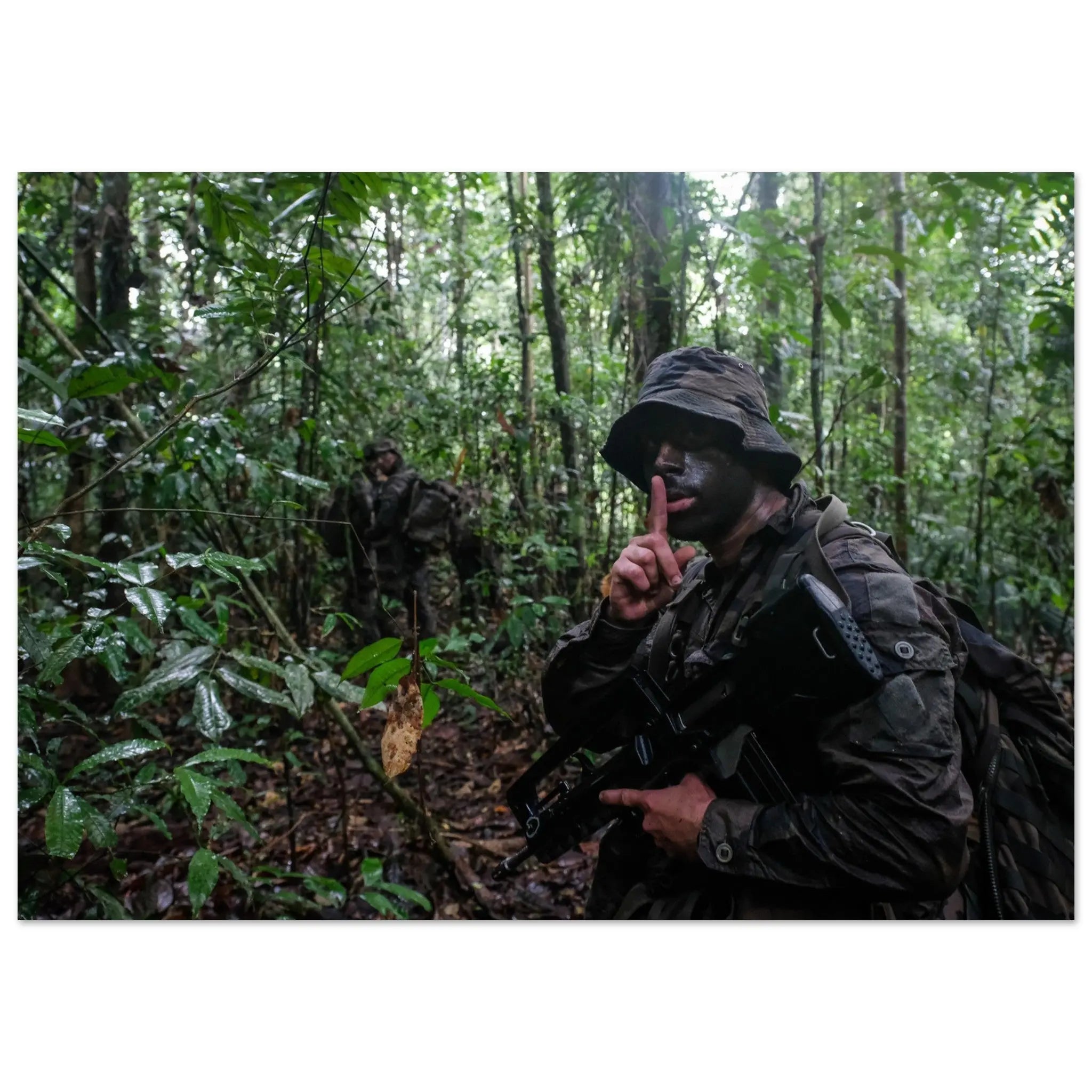 Poster Photo - Lutte contre l'orpaillage en Guyane defense-zone.com