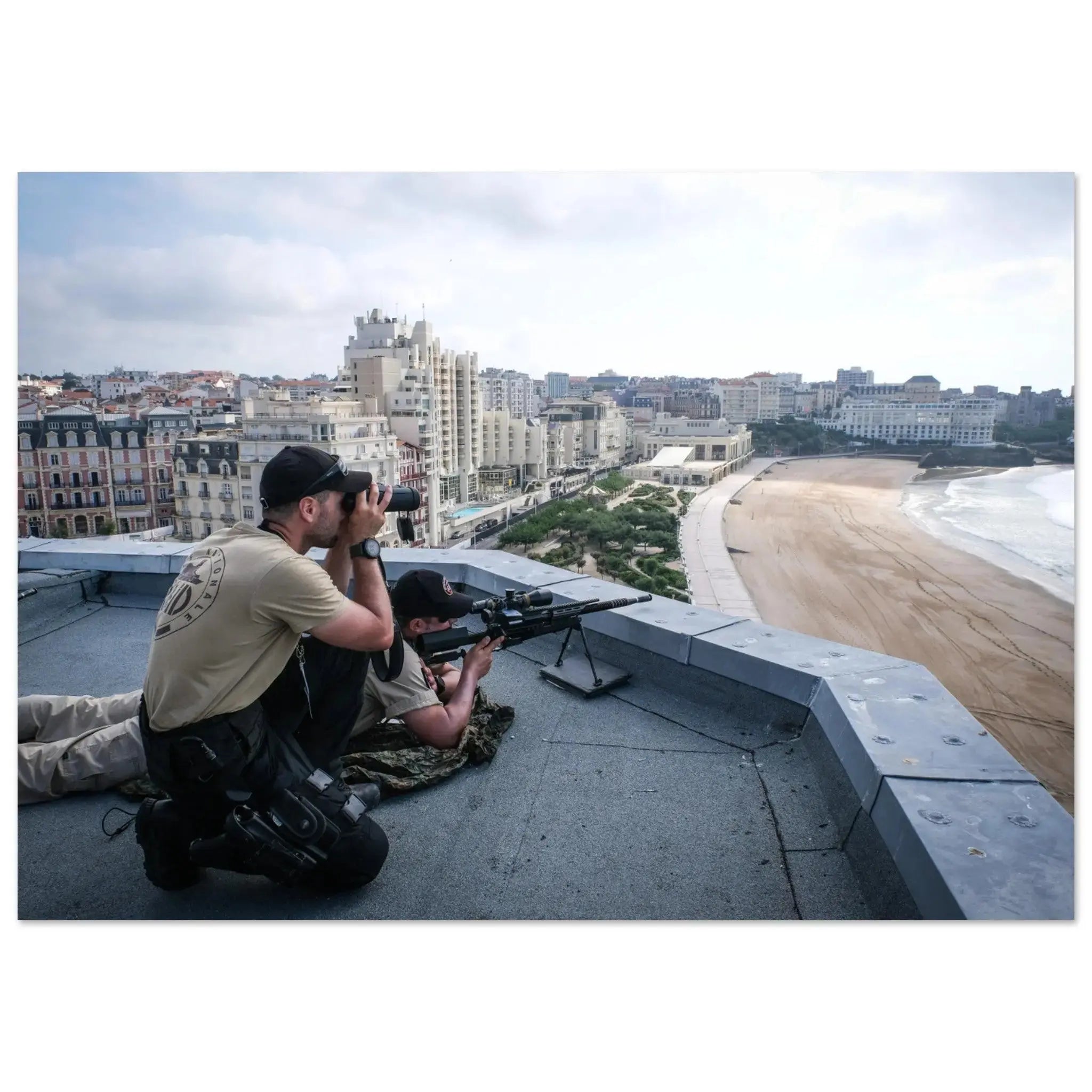 Poster Photo - Un tireur de haute précision du RAID lors du sommet du G7 defense-zone.com