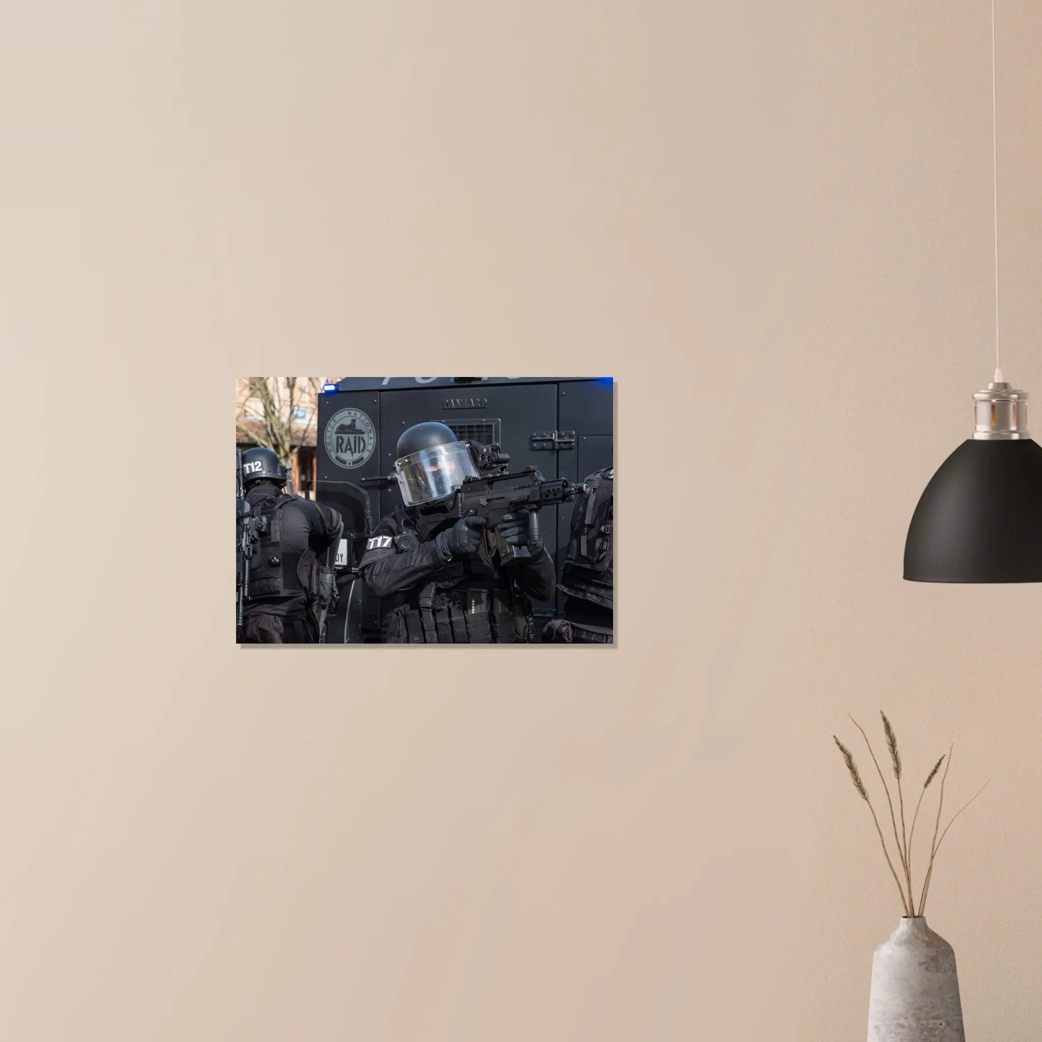 Poster Photo - Opérateur du RAID à l'entraînement defense-zone.com