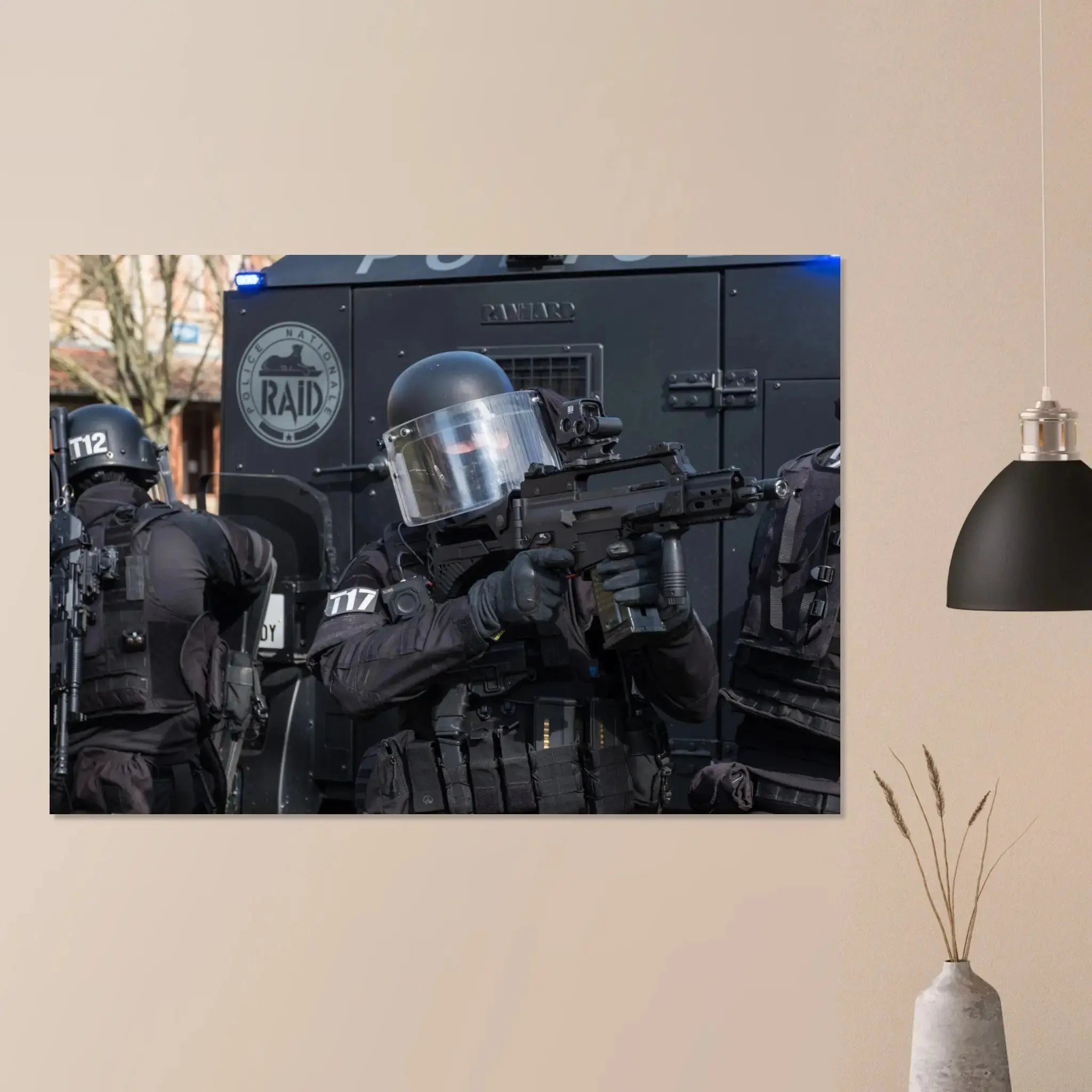 Poster Photo - Opérateur du RAID à l'entraînement defense-zone.com