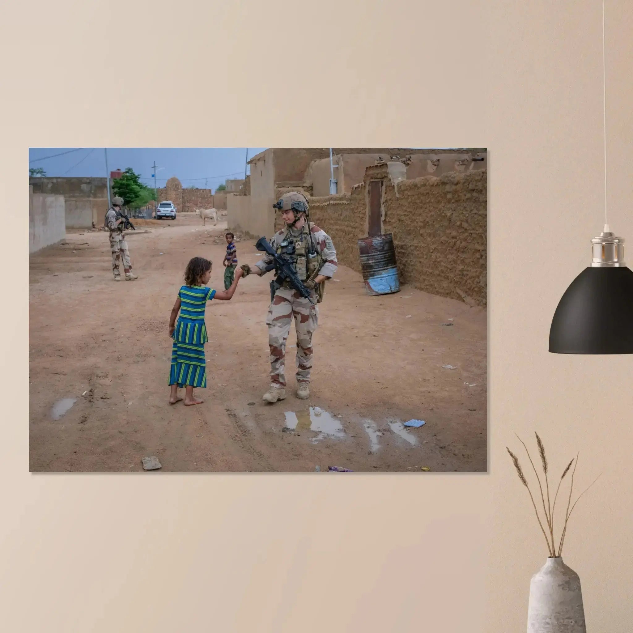 Poster Photo Opération Barkhane - patrouille dans les rues de Kidal defense-zone.com