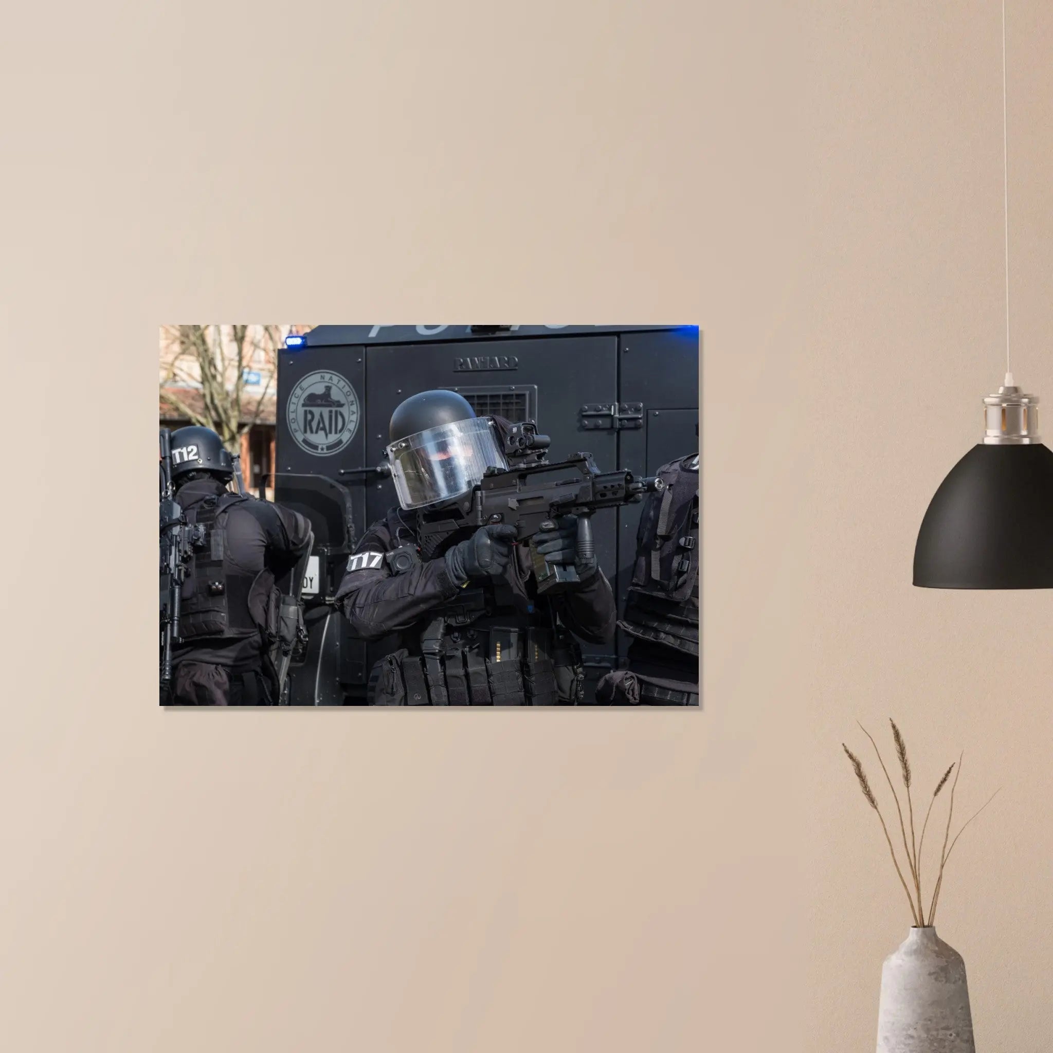 Poster Photo - Opérateur du RAID à l'entraînement defense-zone.com