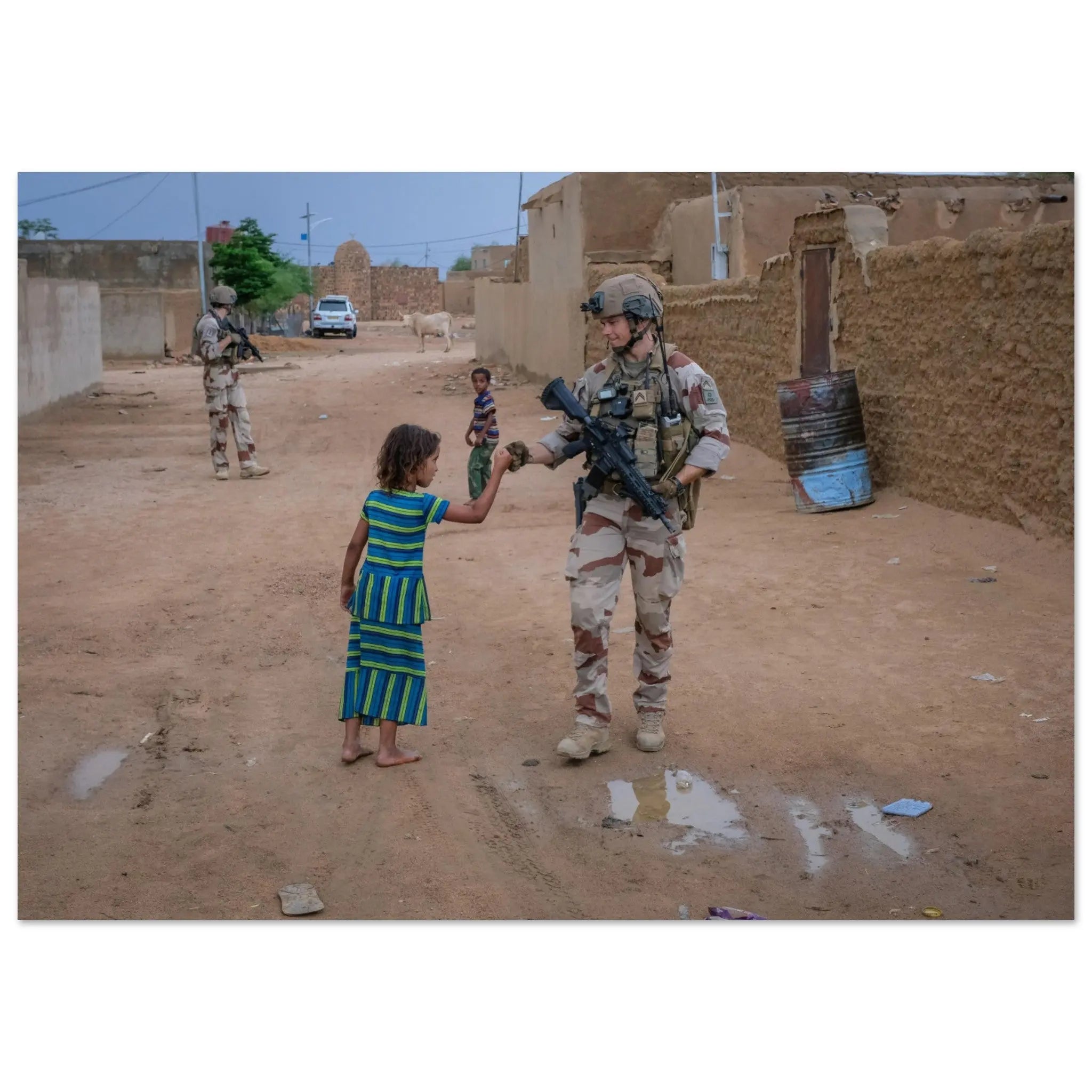 Poster Photo - Opération Barkhane, dans les rues de Kidal au Mali defense-zone.com