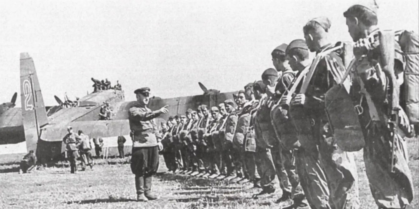 Des premières unités aéroportées à la 11e BP moderne