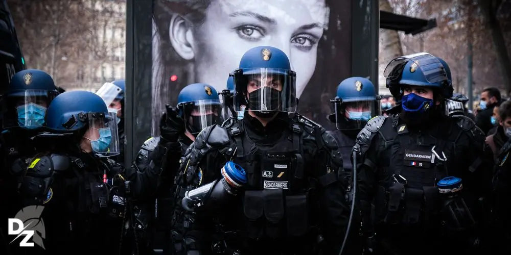 Profession : gendarme mobile defense-zone.com
