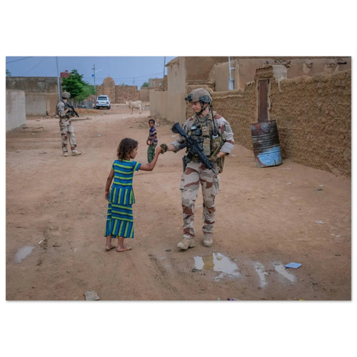 Opération Barkhane, patrouille dans les rues de Kidal — tirage photo