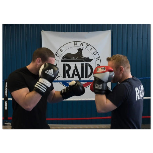 Entraînement de boxe pour des opérateurs du RAID — tirage photo