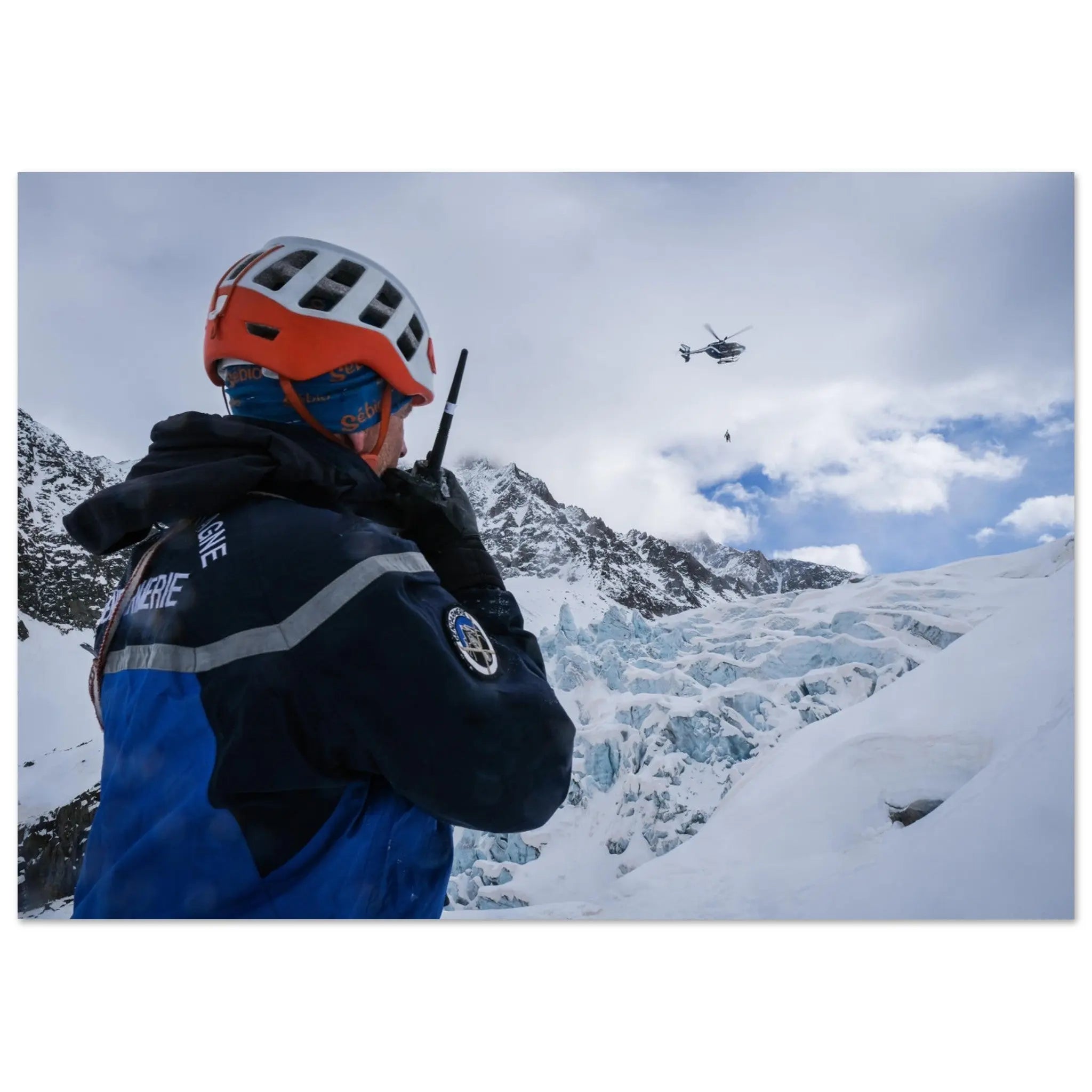 Poster Photo PGHM - Secourisme sur le glacier d'Argentière defense-zone.com