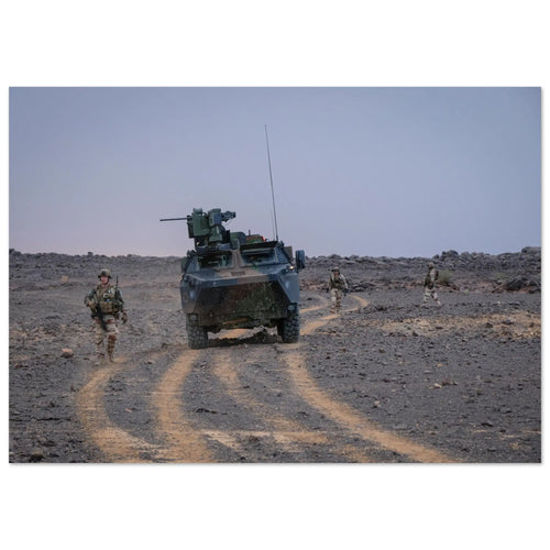 Poster Photo Opération Barkhane - dans le désert de l'Adrar des Ifoghas defense-zone.com
